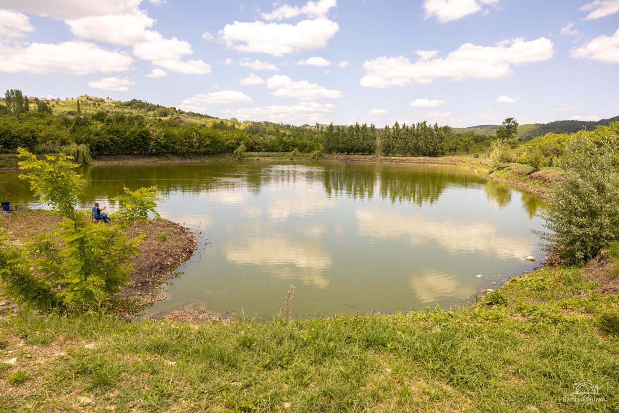 Mountain Lake Jbs Hotel Foksány Kültér fotó