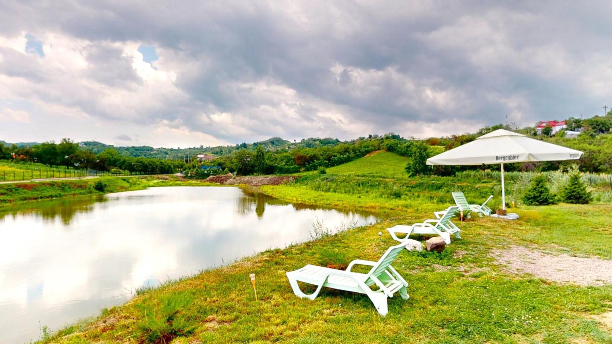 Mountain Lake Jbs Hotel Foksány Kültér fotó