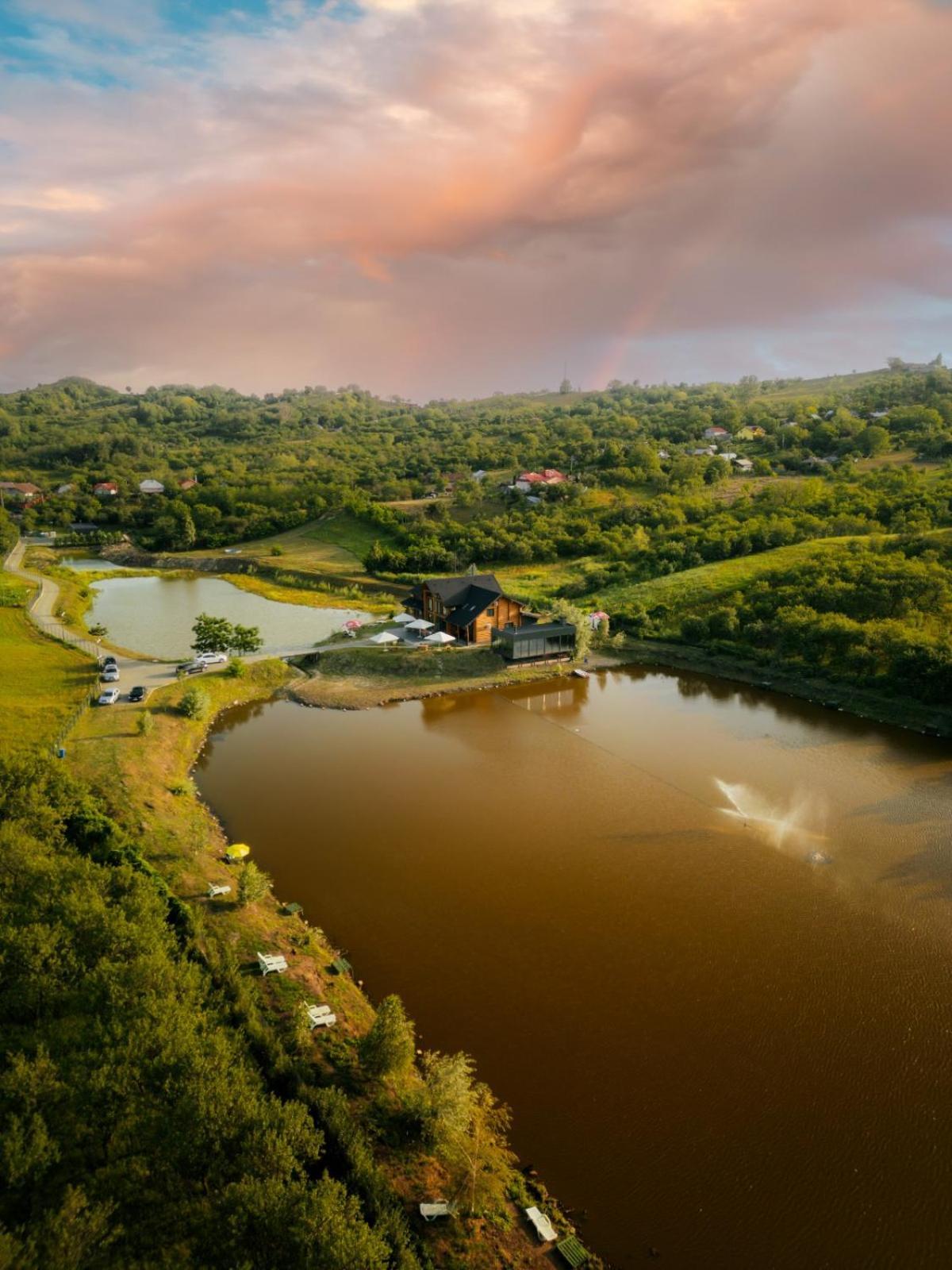 Mountain Lake Jbs Hotel Foksány Kültér fotó